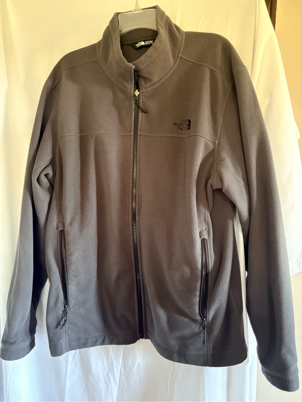 The North Face Men’s Full-Zip Fleece Jacket - Charcoal Gray